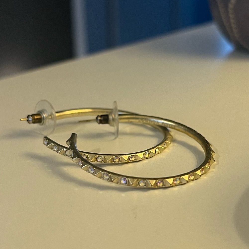 Kendra Scott Val Hoop Earrings in Gold